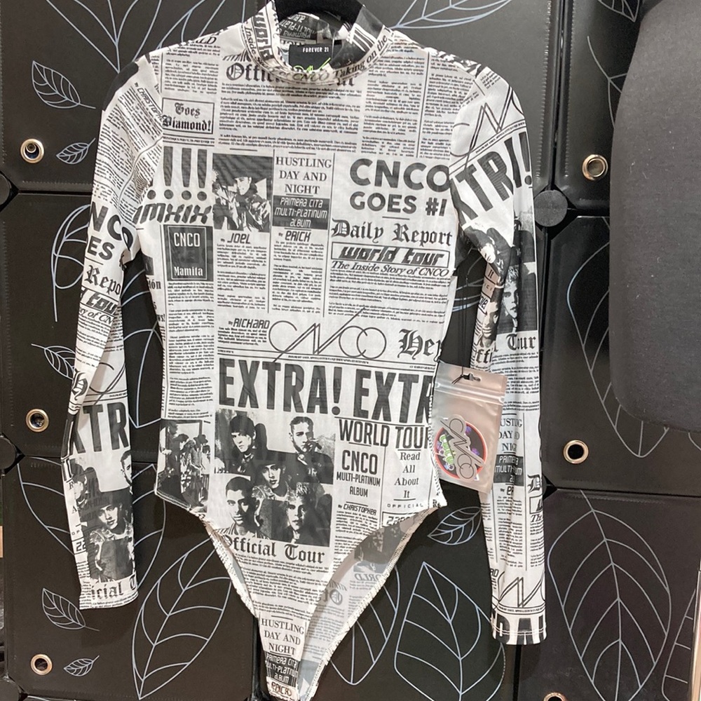 Newspaper Print Black/White Mesh Long Sleeves Forever21 Bodysuit w/ Snap Closure